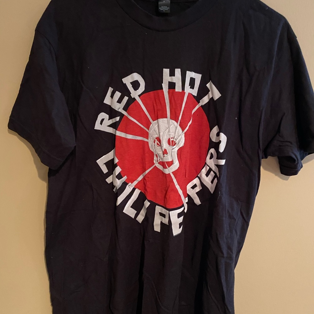 Red Hot Chili Peppers tee